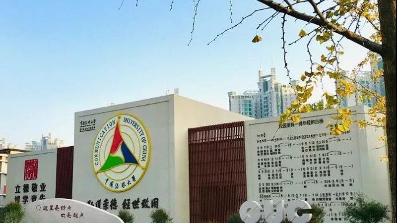一部纪录片从想法到成片，中间隔着多少坑